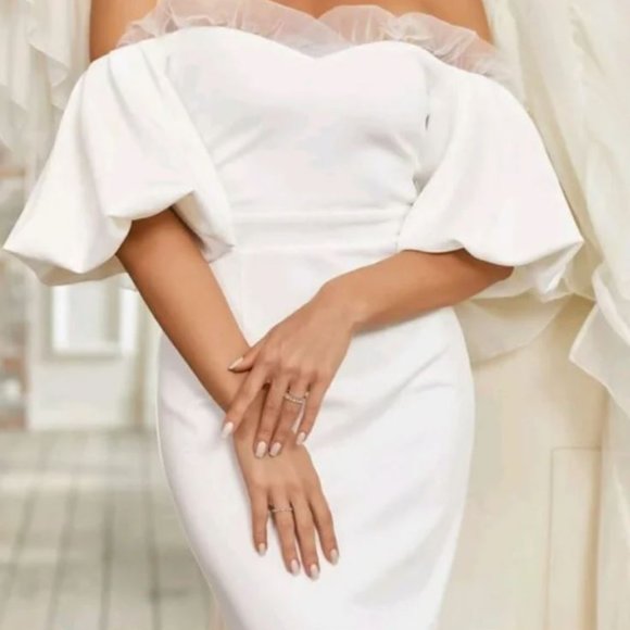Giffniseti New Off Shoulder Contrast Mesh Mermaid Hem Wedding Dress- SIZE LARGE - Picture 6 of 13